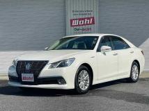 2014 Toyota Crown