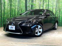 2017 Lexus IS