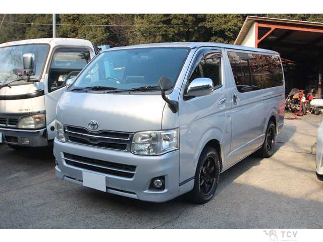 2011 Toyota Hiace Van