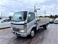 2004 Toyota Dyna Truck