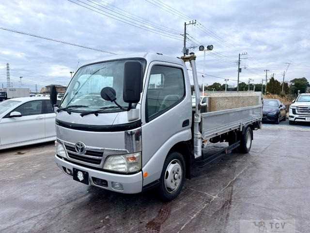 2004 Toyota Dyna Truck