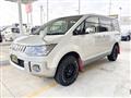 2017 Mitsubishi Delica D5