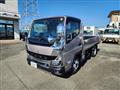 2025 Mitsubishi Canter