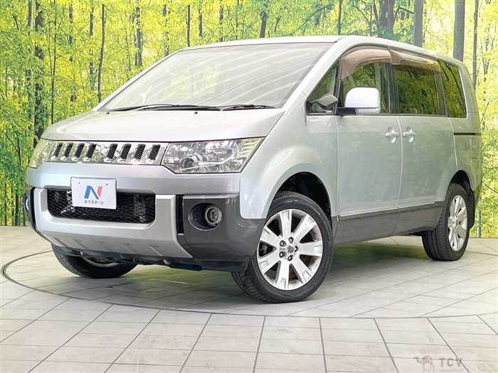 2013 Mitsubishi Delica D5