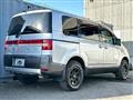 2010 Mitsubishi Delica D5