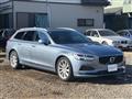 2017 Volvo V90