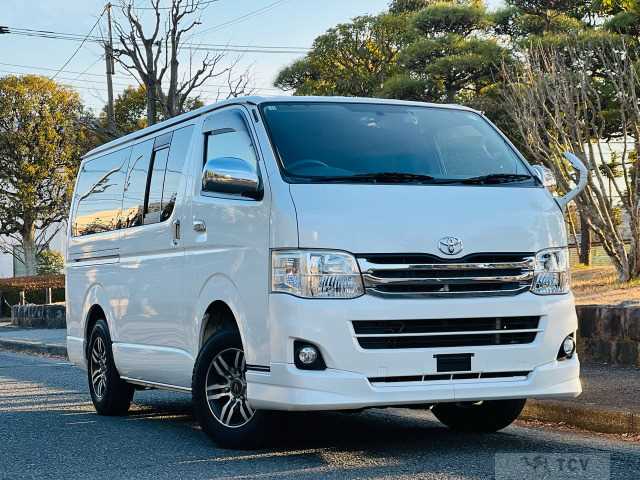 2011 Toyota Regiusace Van