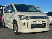 2010 Mitsubishi Delica D5