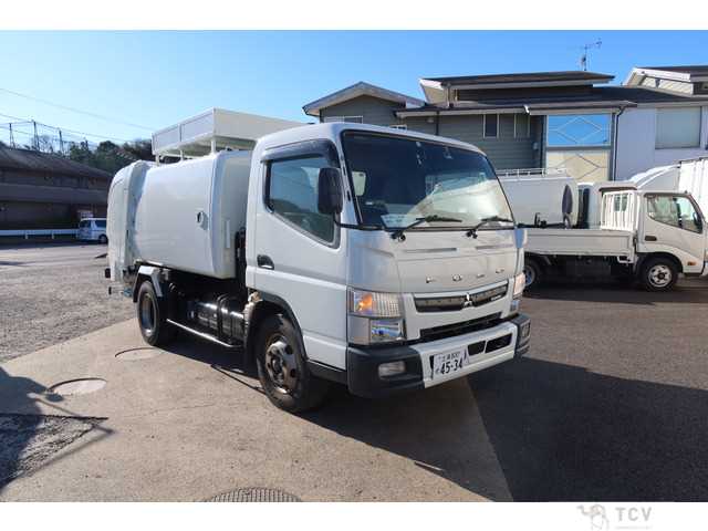 2020 Mitsubishi Canter