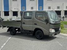 2004 Toyota Dyna Truck