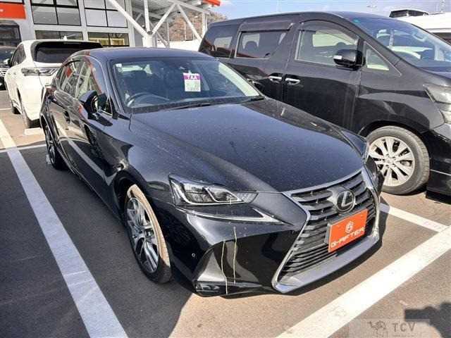 2017 Lexus IS