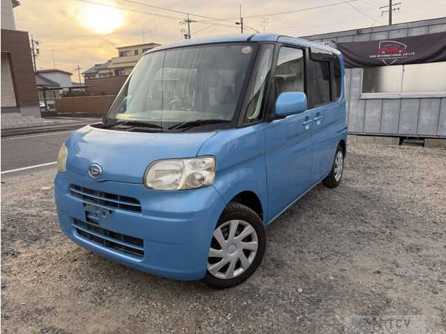 2011 Daihatsu Tanto