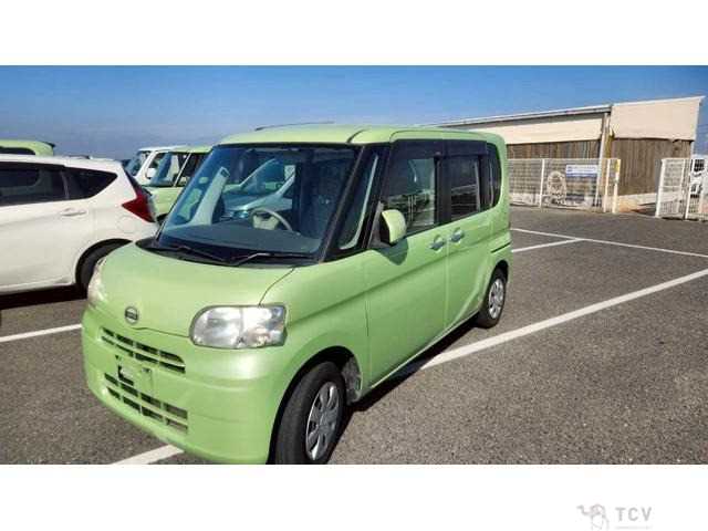 2011 Daihatsu Tanto