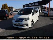 2013 Nissan Serena