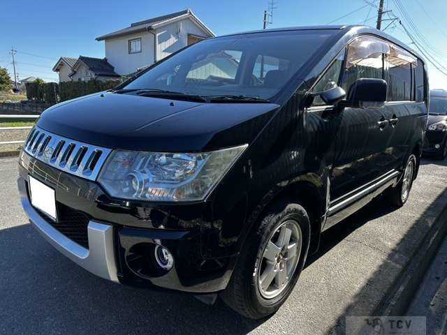 2013 Mitsubishi Delica D5