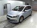 2017 Volkswagen Golf Touran