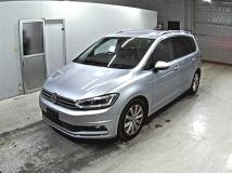 2017 Volkswagen Golf Touran