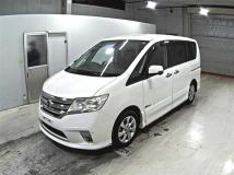 2013 Nissan Serena
