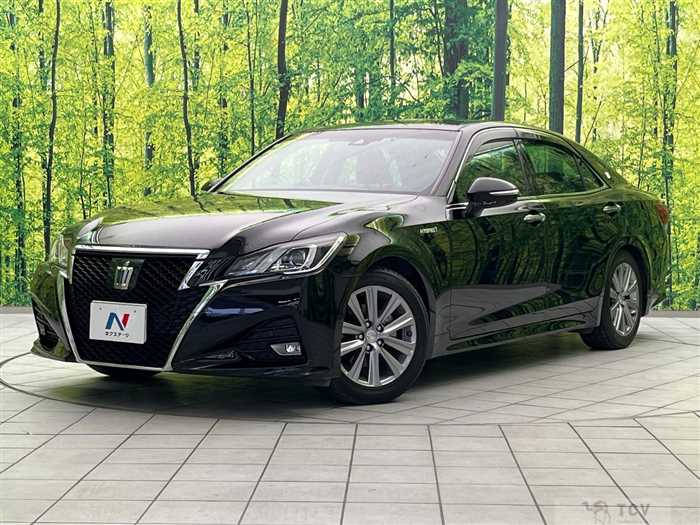 2017 Toyota Crown Hybrid