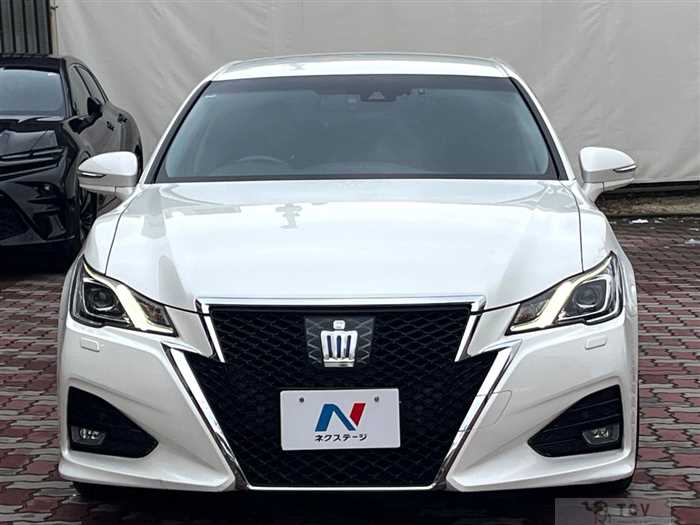 2017 Toyota Crown Hybrid