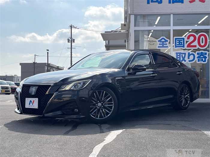2017 Toyota Crown Hybrid