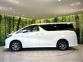 2015 Toyota Alphard Hybrid