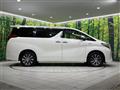 2015 Toyota Alphard Hybrid