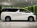 2022 Toyota Alphard Hybrid