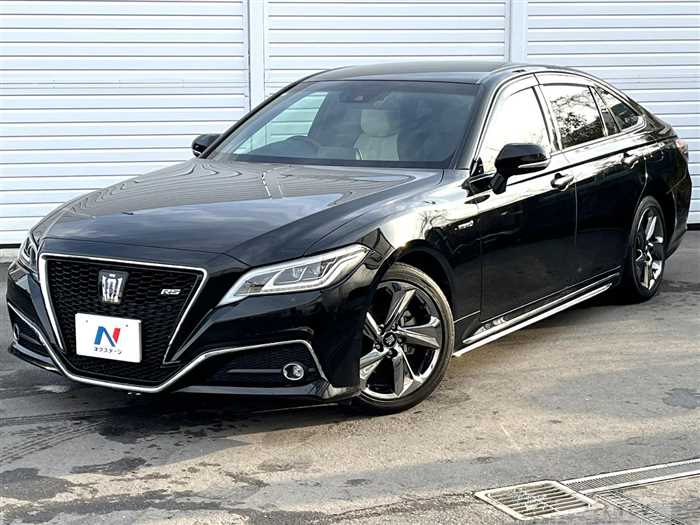 2018 Toyota Crown Hybrid