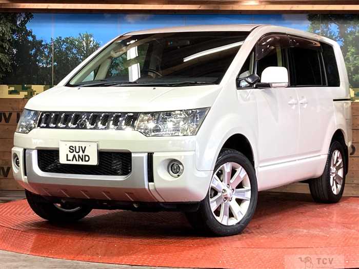 2013 Mitsubishi Delica D5