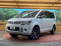 2016 Mitsubishi Delica D5