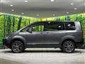 2018 Mitsubishi Delica D5