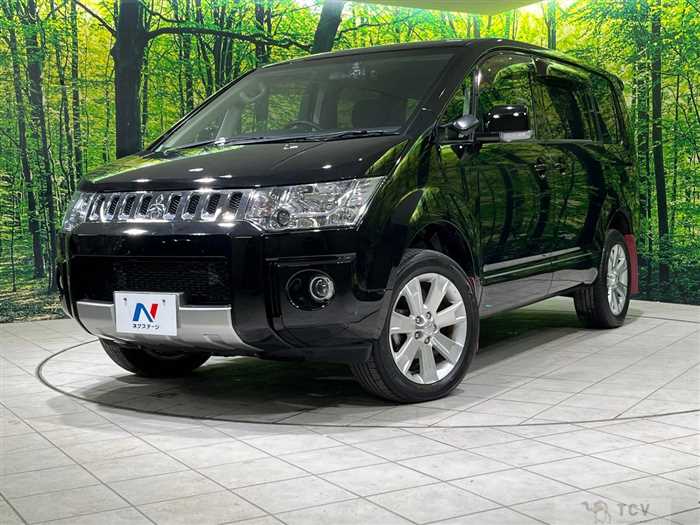 2019 Mitsubishi Delica D5