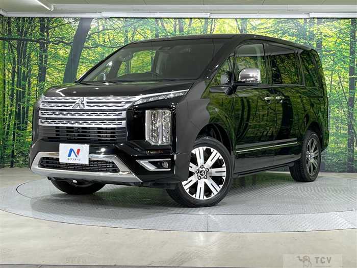 2019 Mitsubishi Delica D5