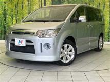 2014 Mitsubishi Delica D5