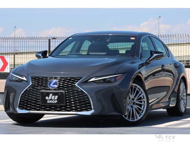2021 Lexus IS