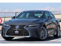 2021 Lexus IS