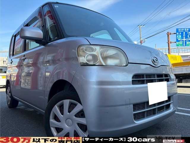 2011 Daihatsu Tanto