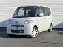 2011 Daihatsu Tanto