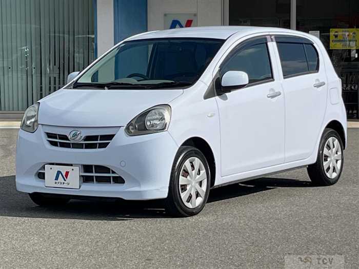 2013 Daihatsu Mira Es