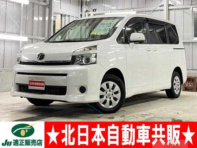 2013 Toyota Voxy