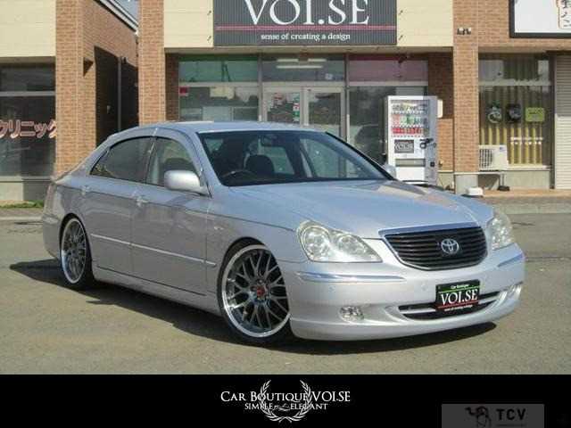 2004 Toyota Crown Majesta