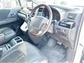 2011 Toyota Alphard G