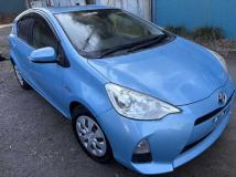 2013 Toyota AQUA