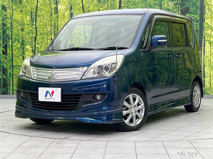 2012 Mitsubishi Delica D2