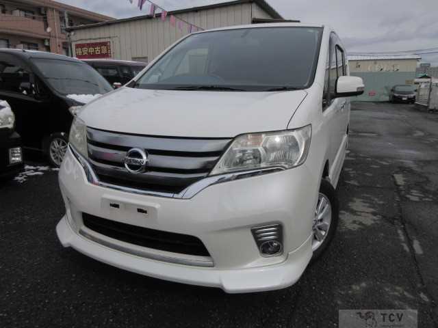 2013 Nissan Serena