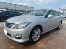 2008 Toyota Crown Hybrid