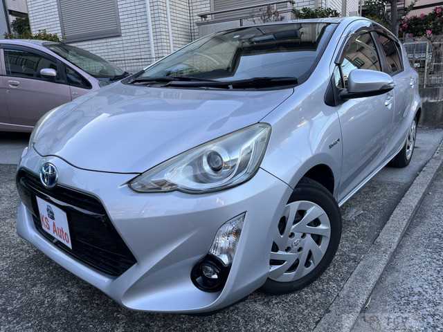 2016 Toyota AQUA