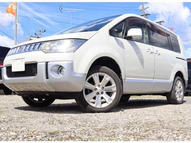 2013 Mitsubishi Delica D5