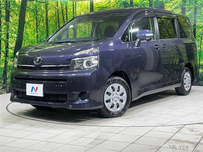 2013 Toyota Voxy